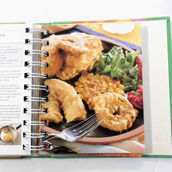 Cookshelf Chicken Mini Cookbook Recipes by Tom Bridge 2004 HB Spiral - Picture 9 of 10